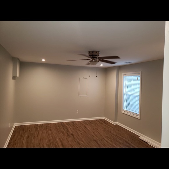 Basement rental - Picture 4 of 5